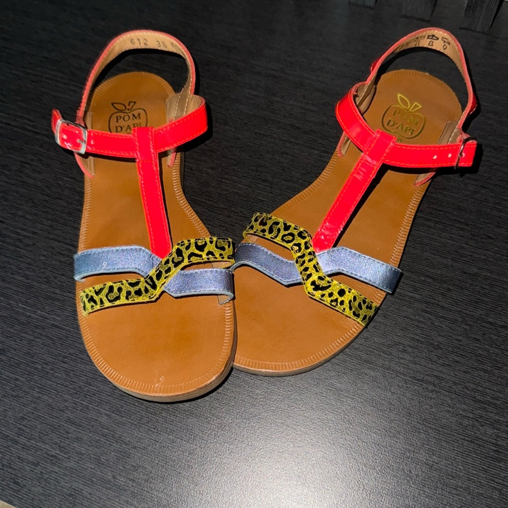 Gorgeous Pom D’ Api Sandals 🩷